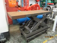 Scissor Lift/ Dock level Scissor Lift/ Dock level